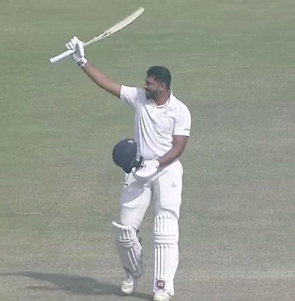 شاہ رخ خان ڈومیسٹک میچ میں کھیل رہے ہیں۔