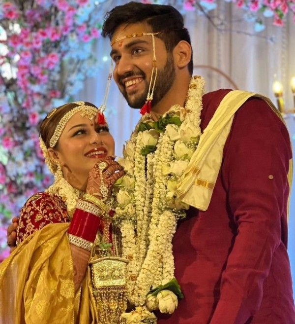Nehalaxmi Iyer (left) and Rudraysh Joshii during their wedding.