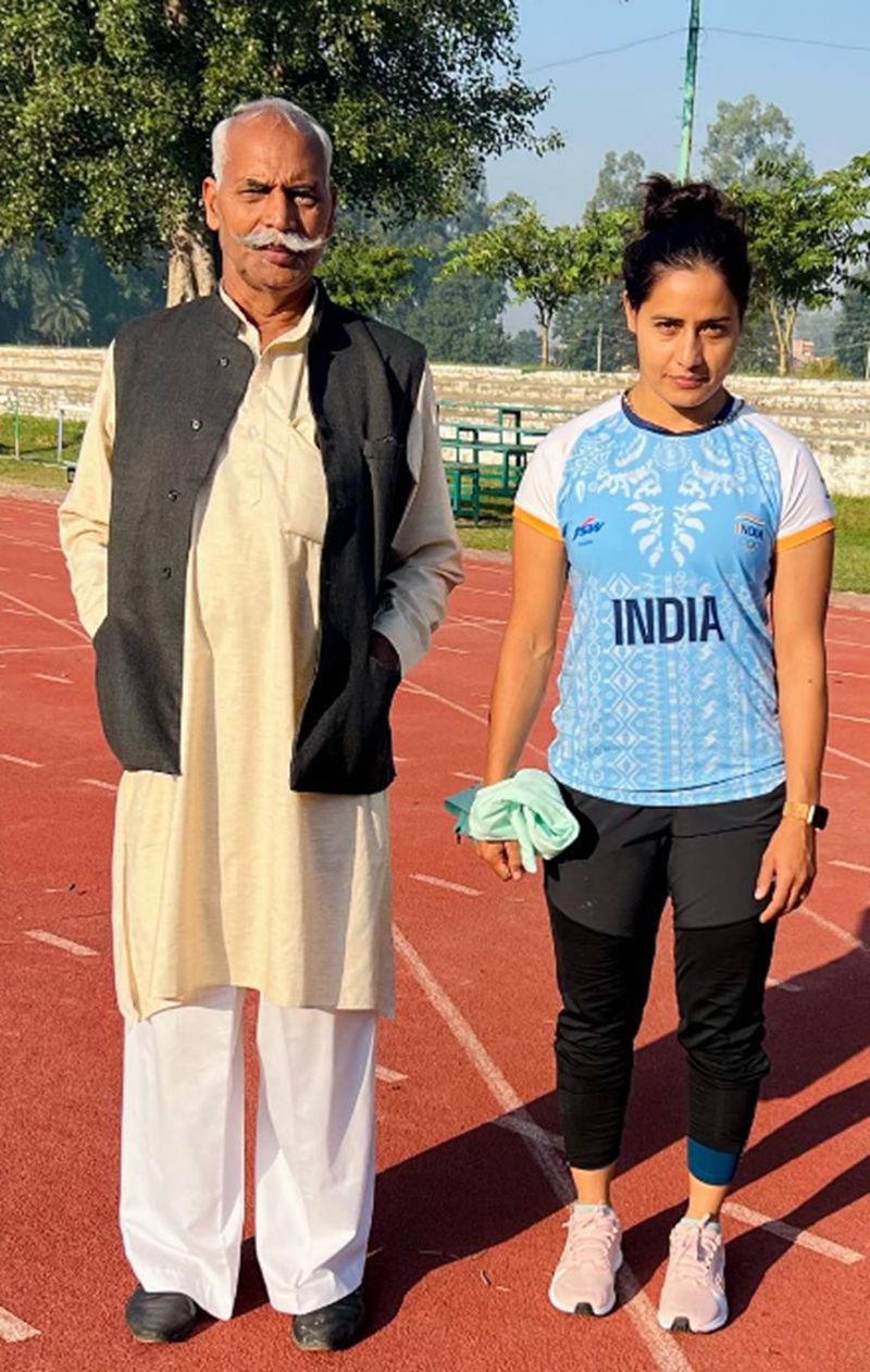 Annu Rani with her father