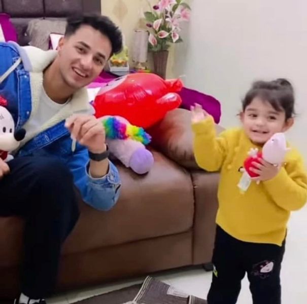 Abhishek Sharma and niece Amayra