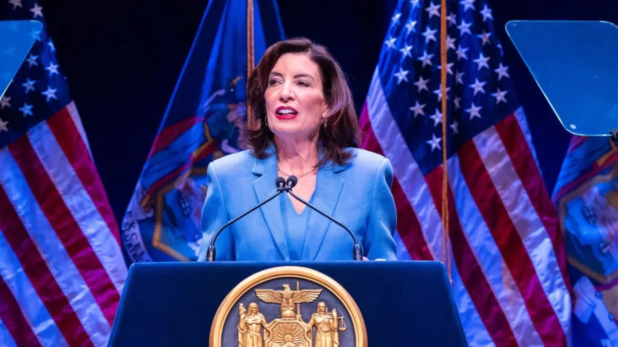 New York Governor Demands $13.5 Billion in Tariff Refunds