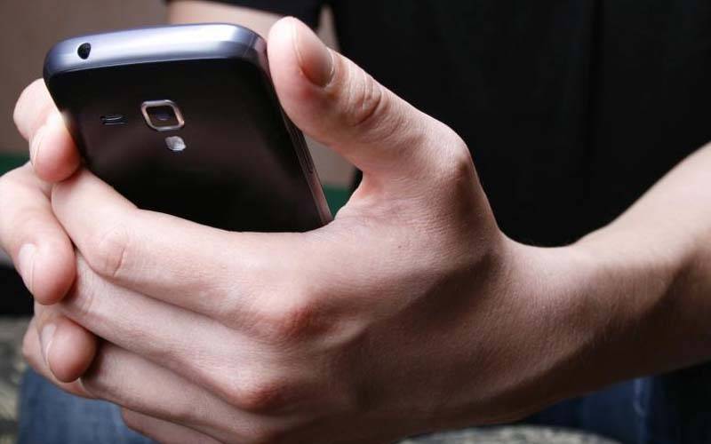 گوگل کا کہنا ہے کہ 40 ٪ اینڈروئیڈ فونز کو خطرہ ہے

