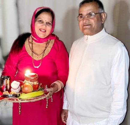 Nafe Singh Rathee and his wife