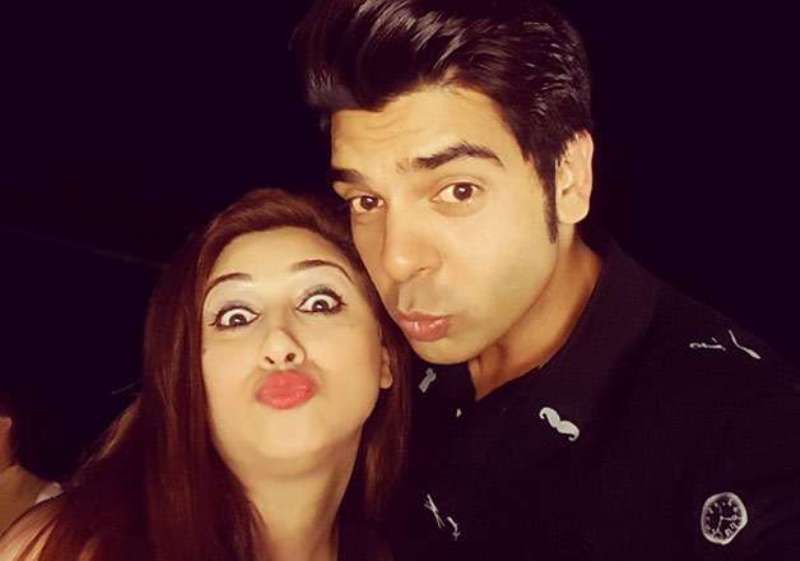 Picture taken by Vahbiz Dorabjee and Vipul Roy