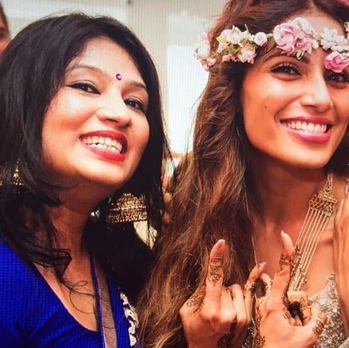 Bipasha Basu with her sister