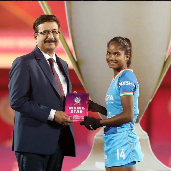 Sangita Kumari received the ‘Rising Star’ award.