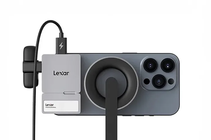 What is USB OTG? Here's how to use USB drives and more on your smartphone. 3 Lexar iPhone video capture kit.