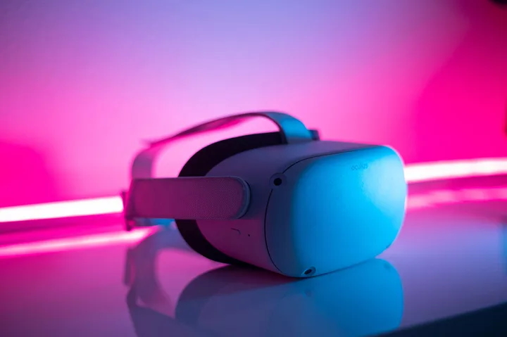 Oculus Quest VR Headset