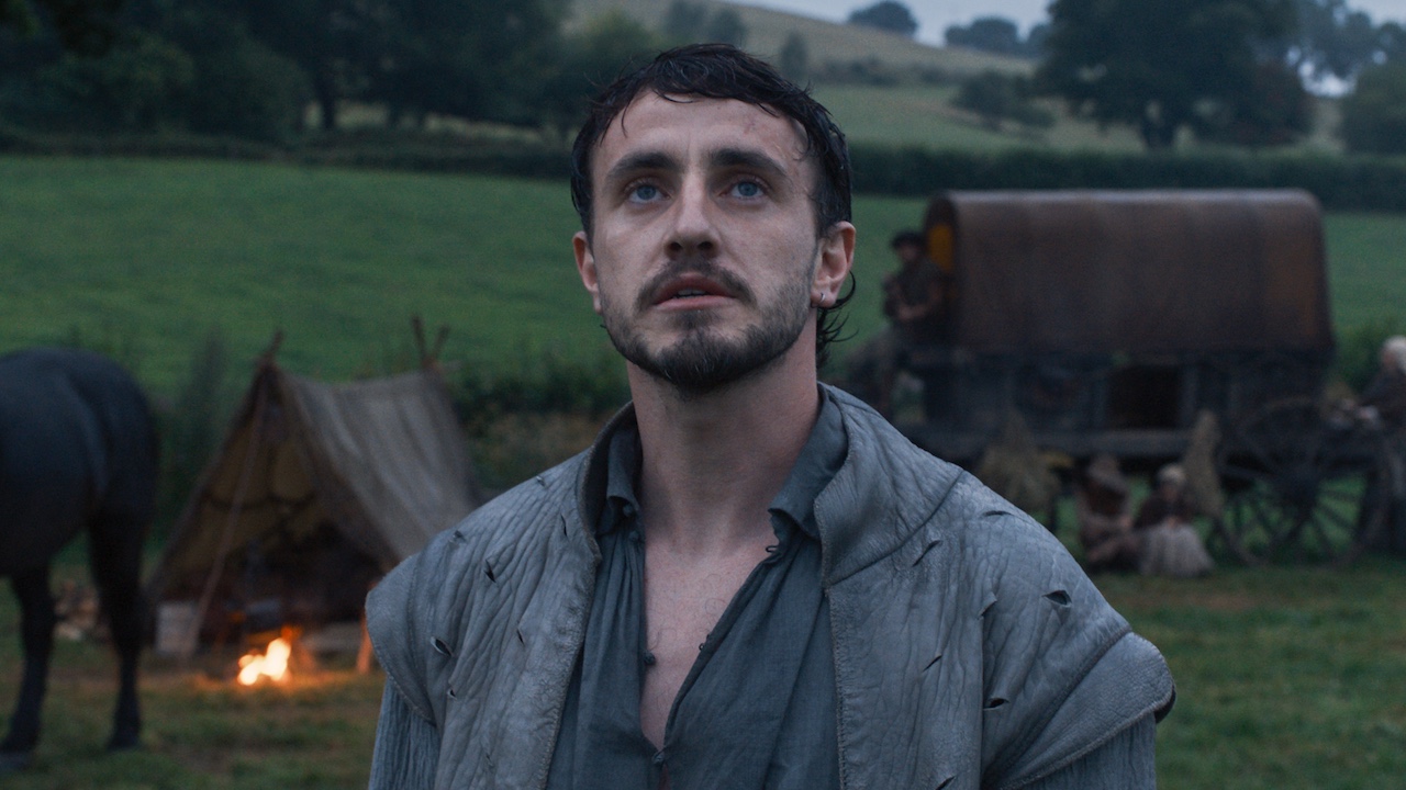 پال میسکل چلو ژاؤ کی ہدایت کاری میں فوکس فیچرز 'ہیمنیٹ' میں ولیم شیکسپیئر کے روپ میں نظر آ رہے ہیں