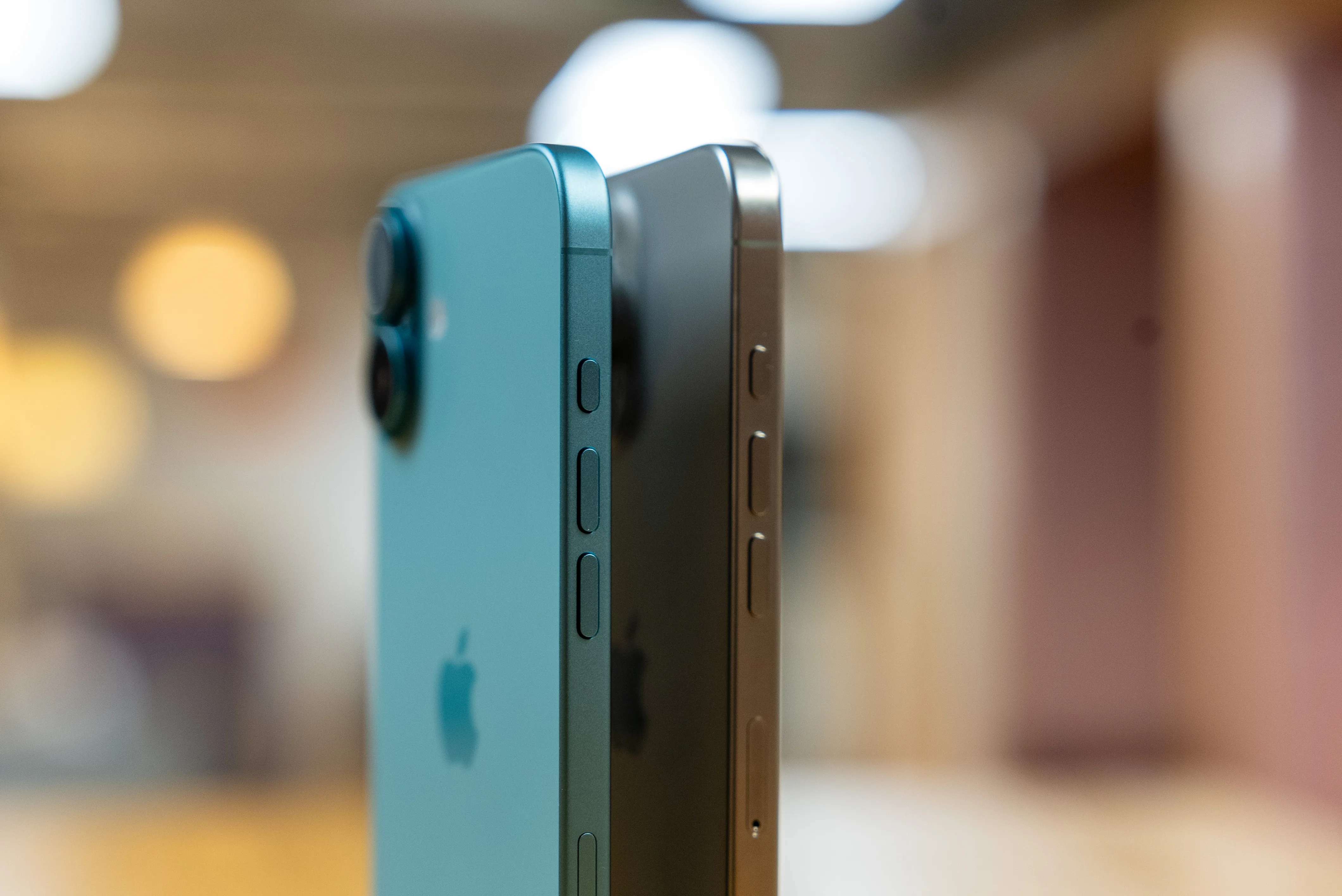 iPhone 16 Plus and iPhone 16 Pro Max action buttons