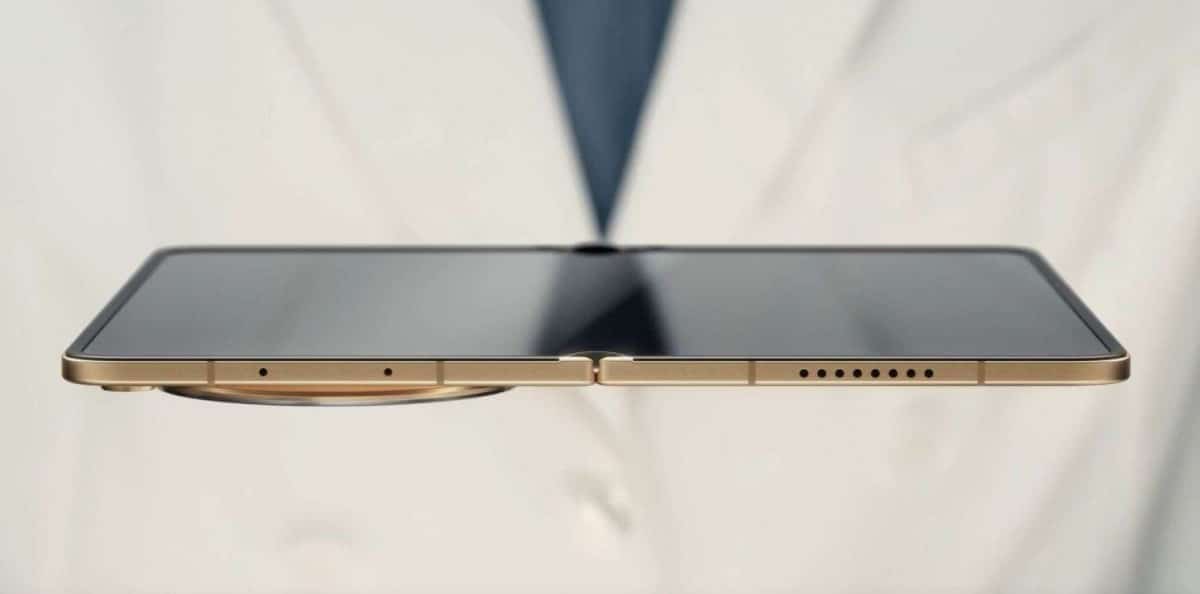 Oppo Find N6 Becomes Worlds First Foldable With Crease Less