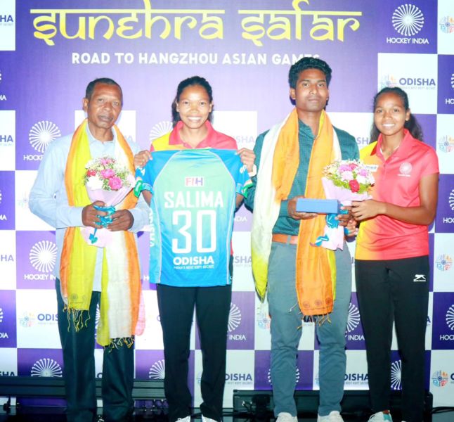 Salima Tete (second from left) with her father (far left), brother (second from right) and sister Mahima Tete (far right)