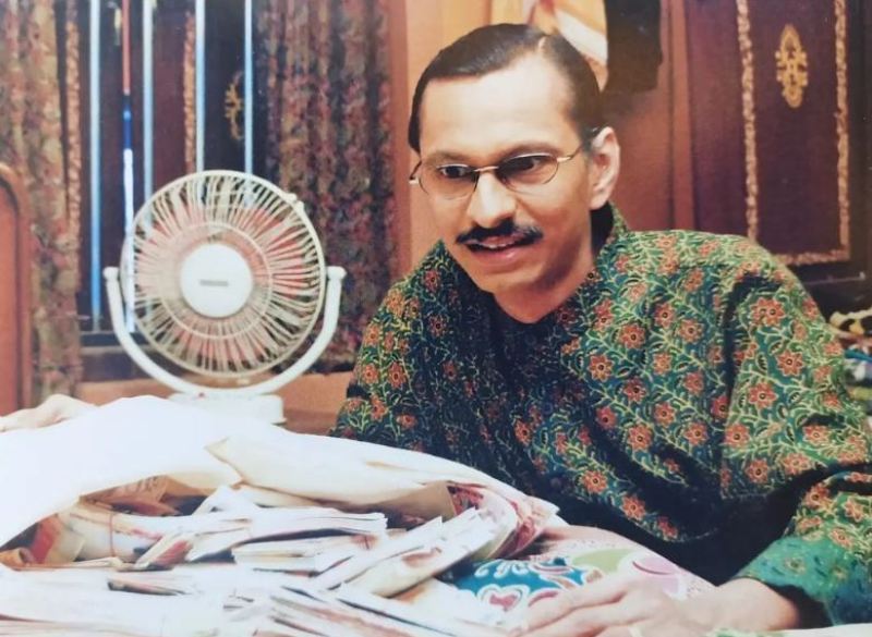 Shyam Pathak as 'Rajendra Jayantilal Joshi' in a still from the TV series 'Jasuben Jayantilaal Joshi Ki Joint Family'