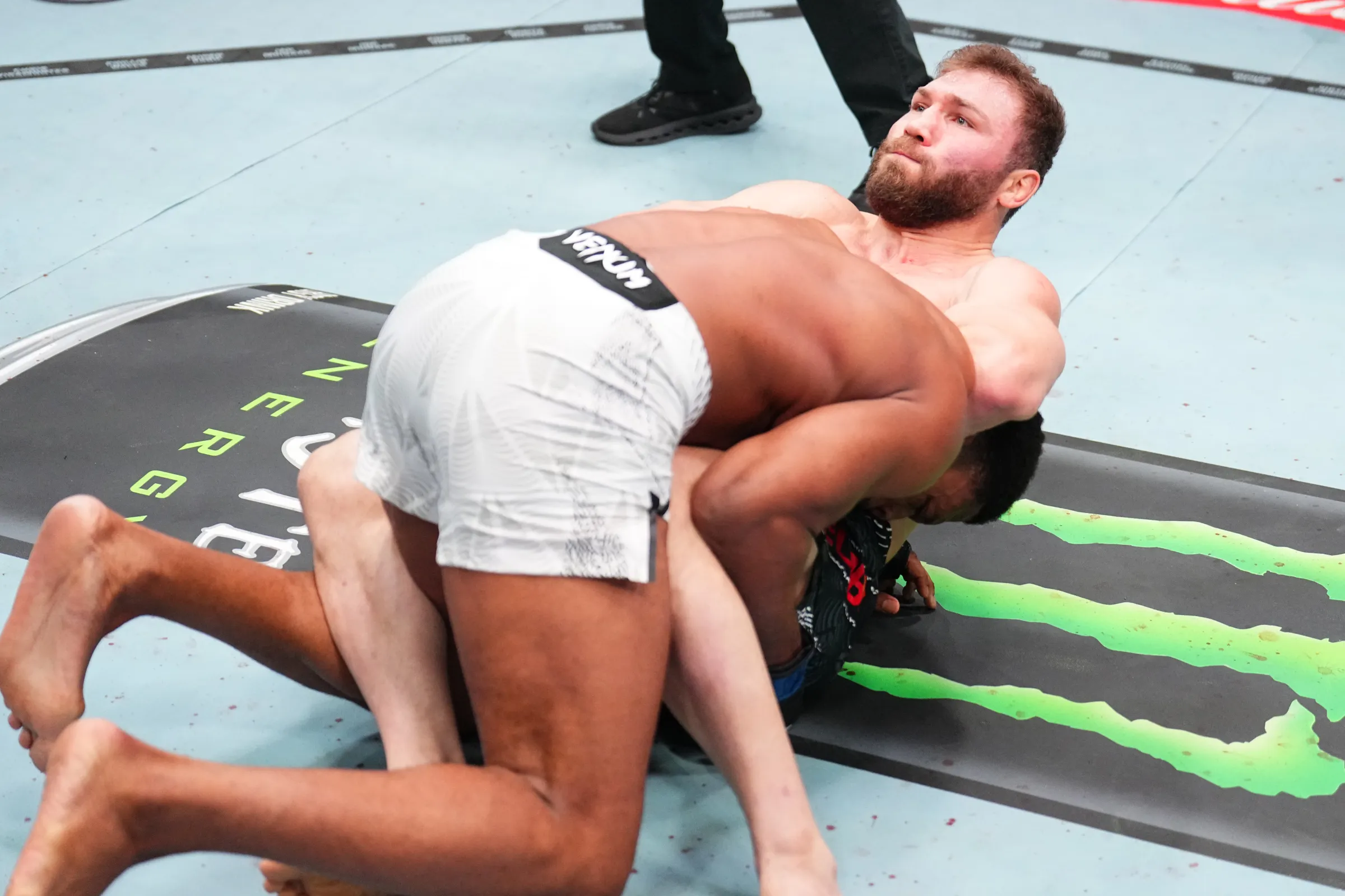 UFC Fight Night: Kutraba vs Sy