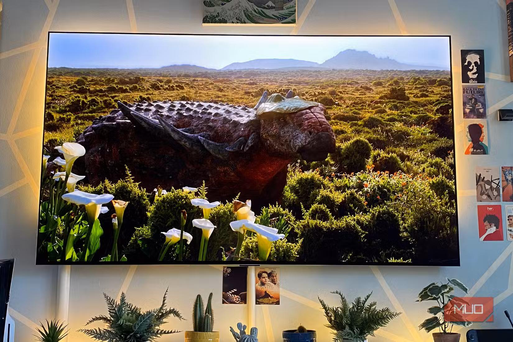 LG G3 OLED پر Dinosaur Philips Hue Gradient Lightstrip کے ساتھ 