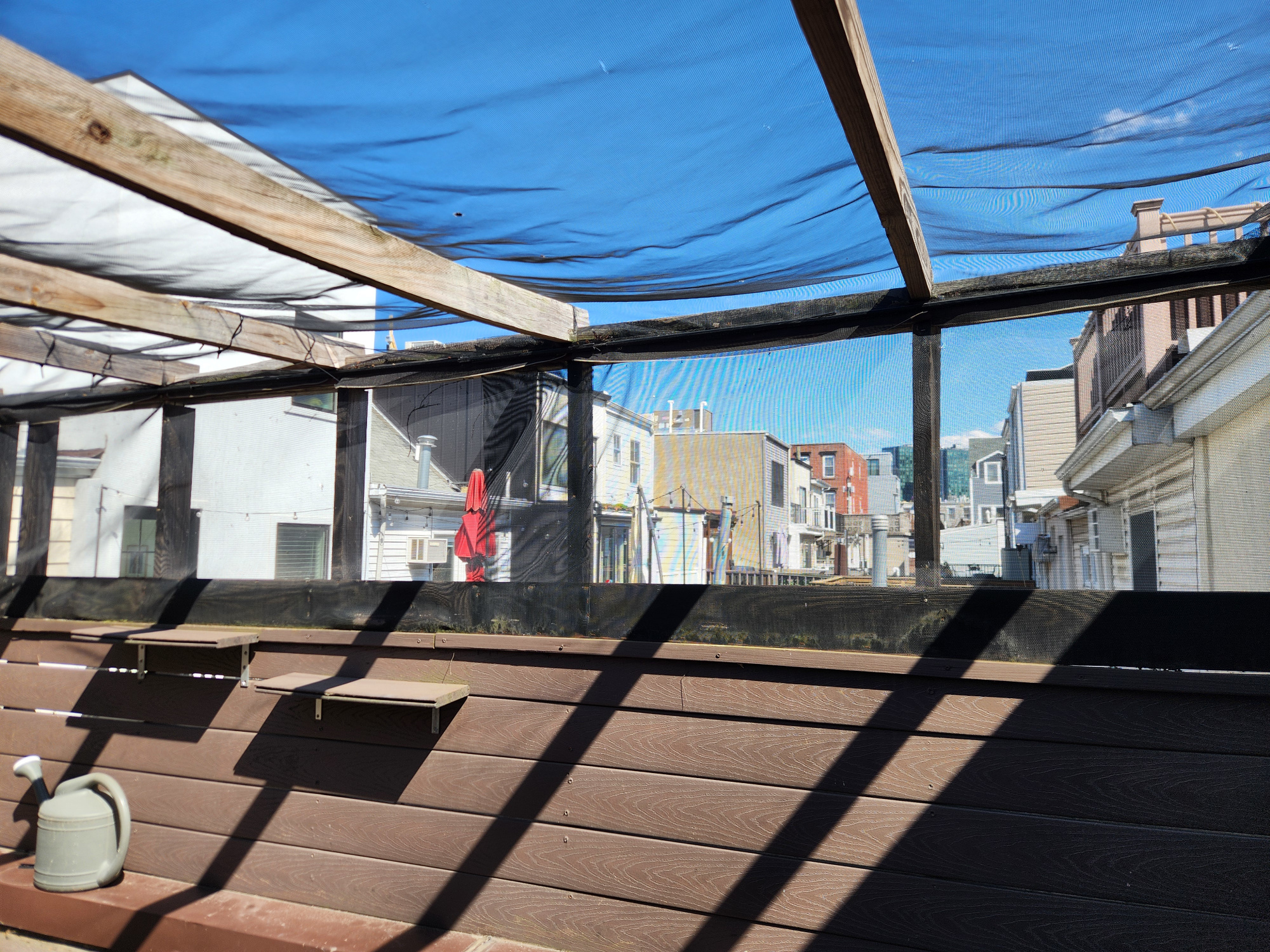 یہ مکمل سکرین ہے.