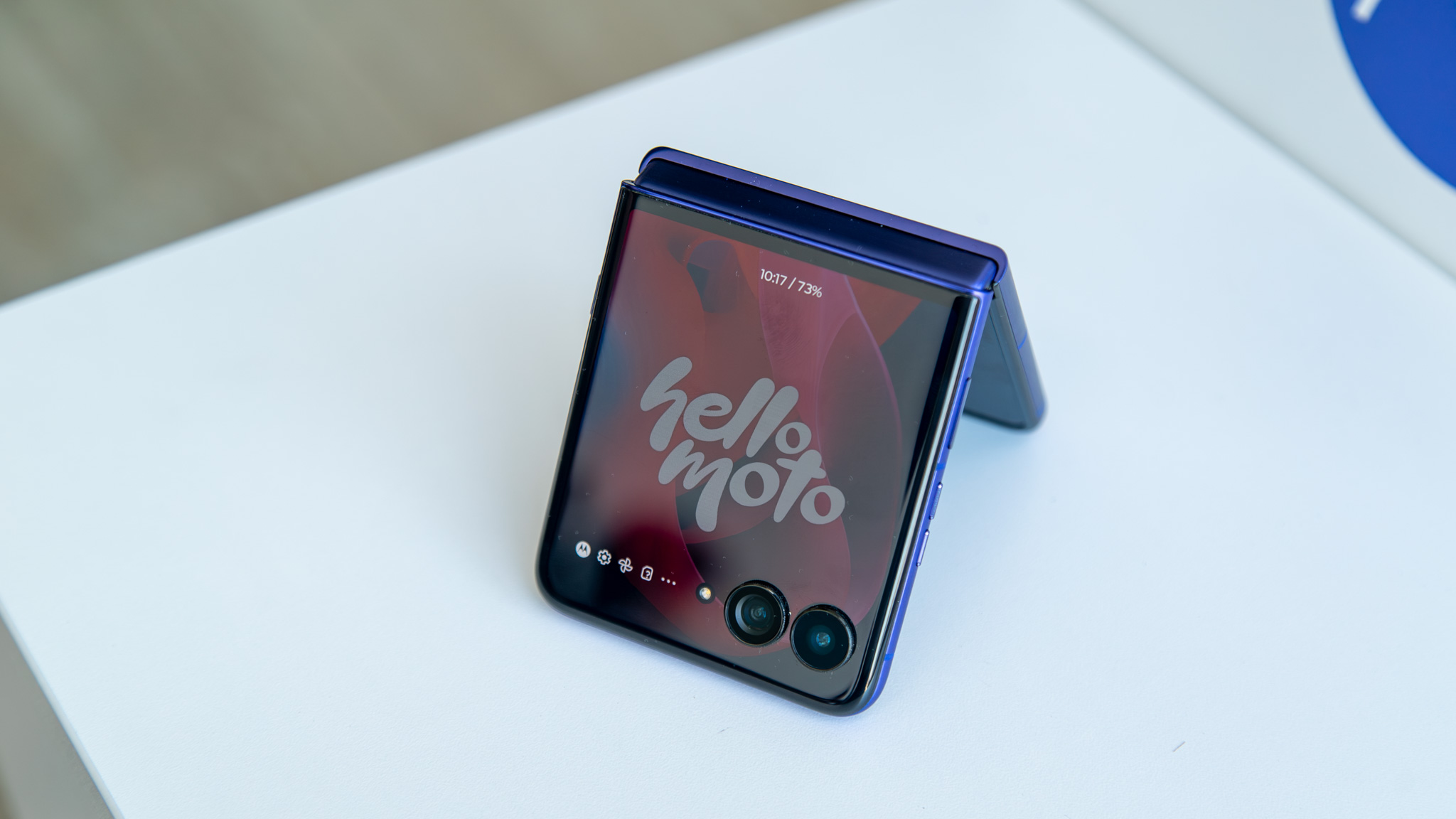 Motorola Razr Ultra 2026 کور اسکرین