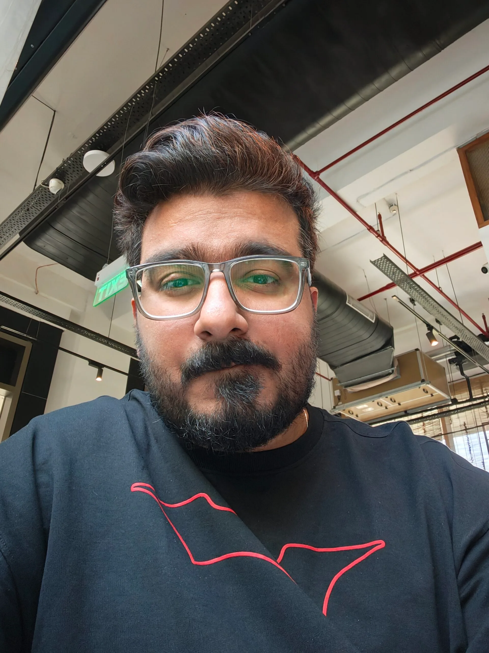 سیلفی (3) – Xiaomi 17 الٹرا کیمرا ریویو