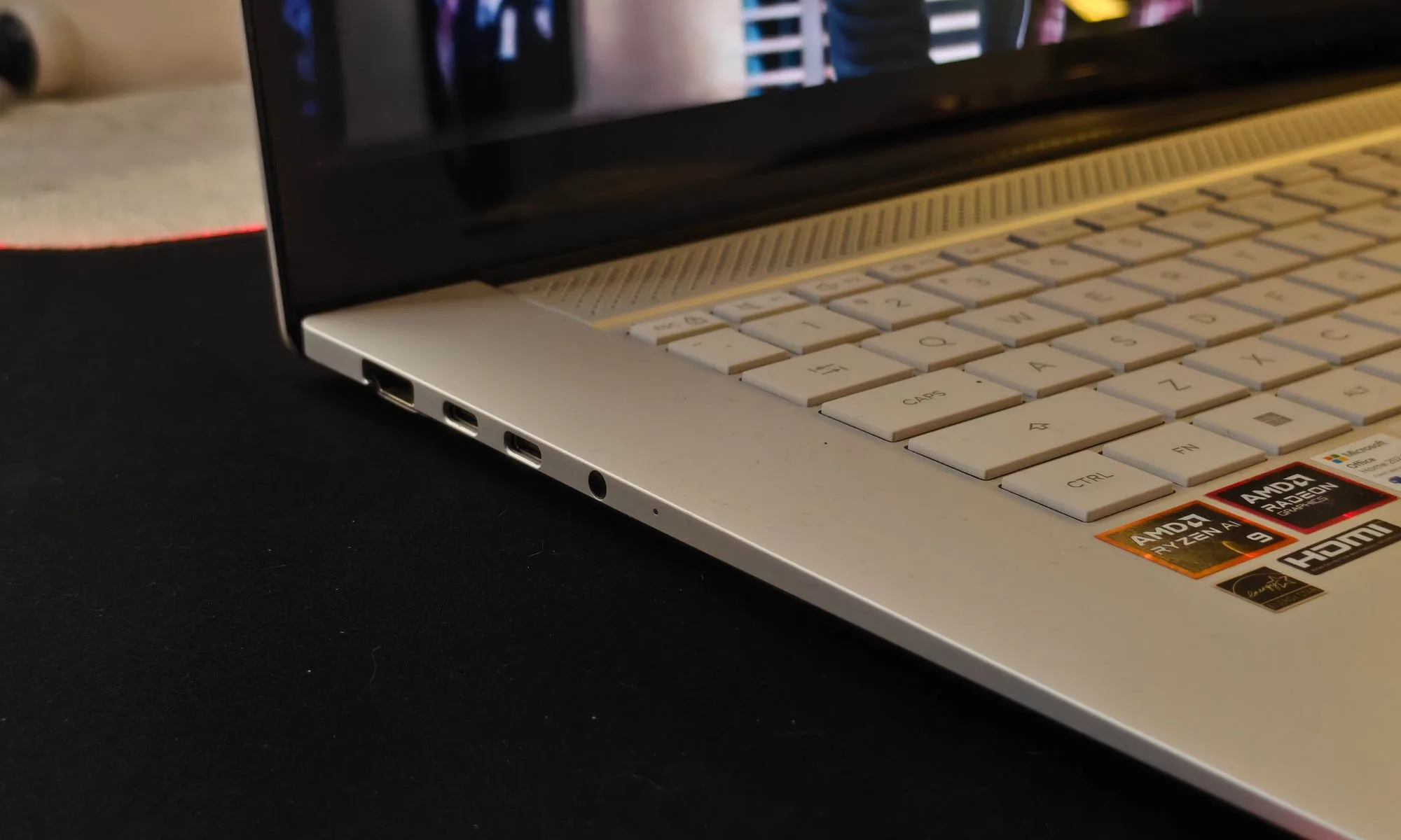 Asus Zenbook S16 OLED کا جائزہ