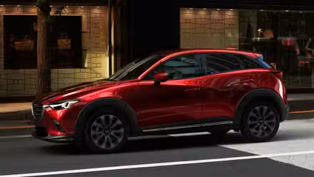 جب بجٹ کی بات آتی ہے تو یہ مزدا ایس یو وی سابق BMW مالکان کو شکست دے رہی ہے۔ 2 2019 Mazda CX-3 کی سائیڈ پروفائل تصویر