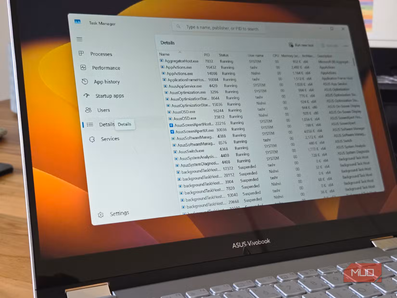 ونڈوز ٹاسک مینیجر Asus Vivobook S 14 Flip پر کھلا ہے۔