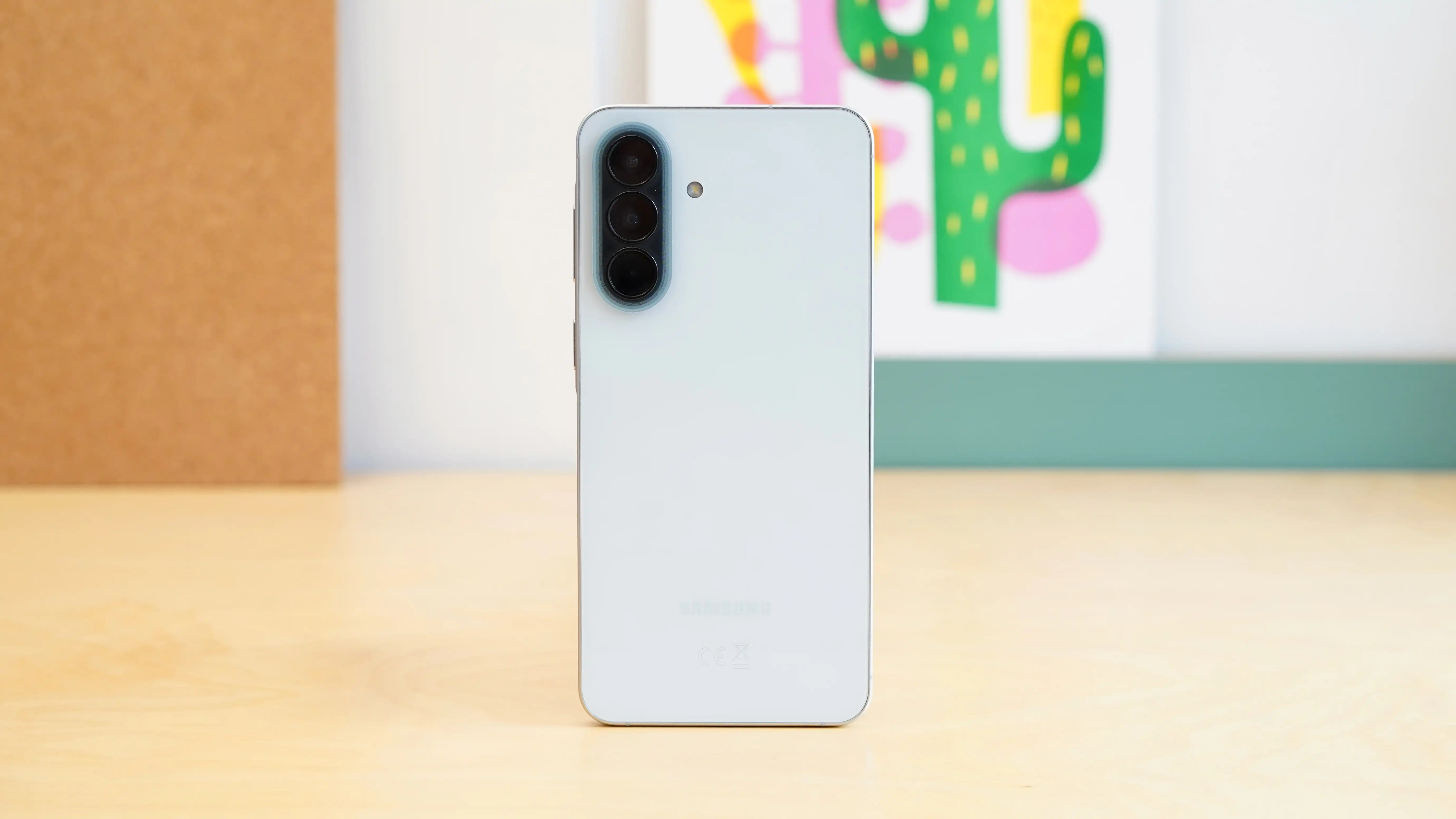 10 بہترین مڈ رینج فونز جو آپ 2026 میں خرید سکتے ہیں۔ 24 Samsung Galaxy A57 5G – AI کے لیے بہترین