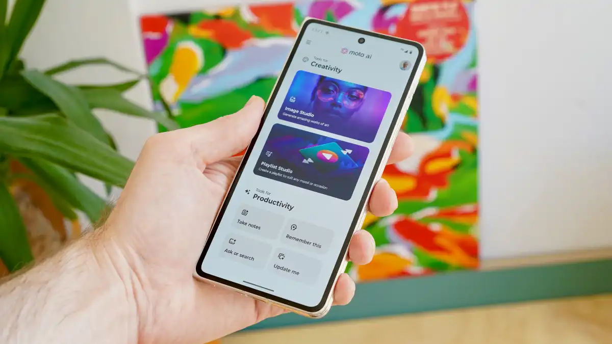 Motorola Razr Fold Review: ایک پرتعیش فولڈ ایبل پروڈکٹ 12 Motorola Razr Fold 15