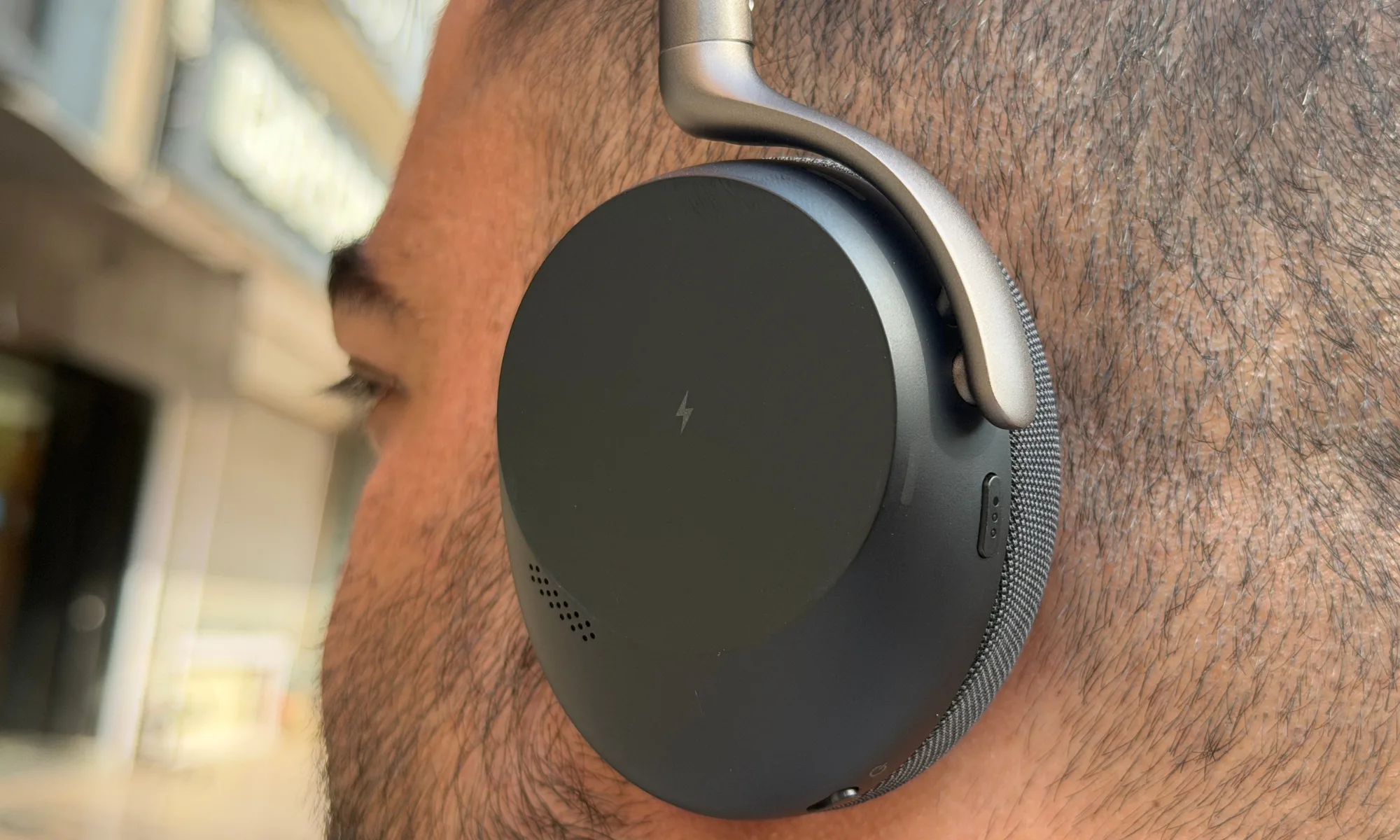 Jabra Evolve3 75 جائزہ: میرے پاس یہ کام کا ہیڈسیٹ کچھ ہفتوں سے ہے اور یہ حیرت انگیز ہے۔ 8 Jabra Evolve3 75 ہیڈ فون