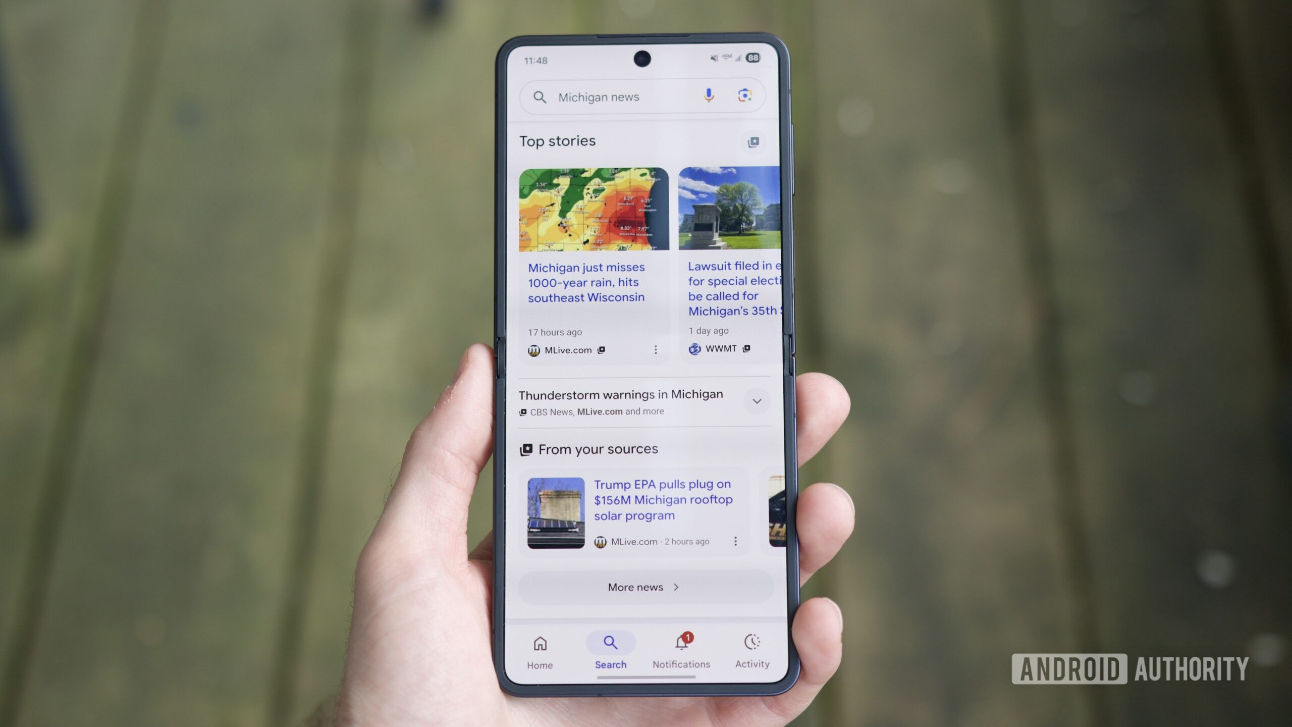 گوگل سرچ پرائمری سورس ہیرو 6 Google تلاش کے نتائج آپ کے Android فون پر Google ایپ میں آپ کے پسندیدہ ذرائع دکھا رہے ہیں۔