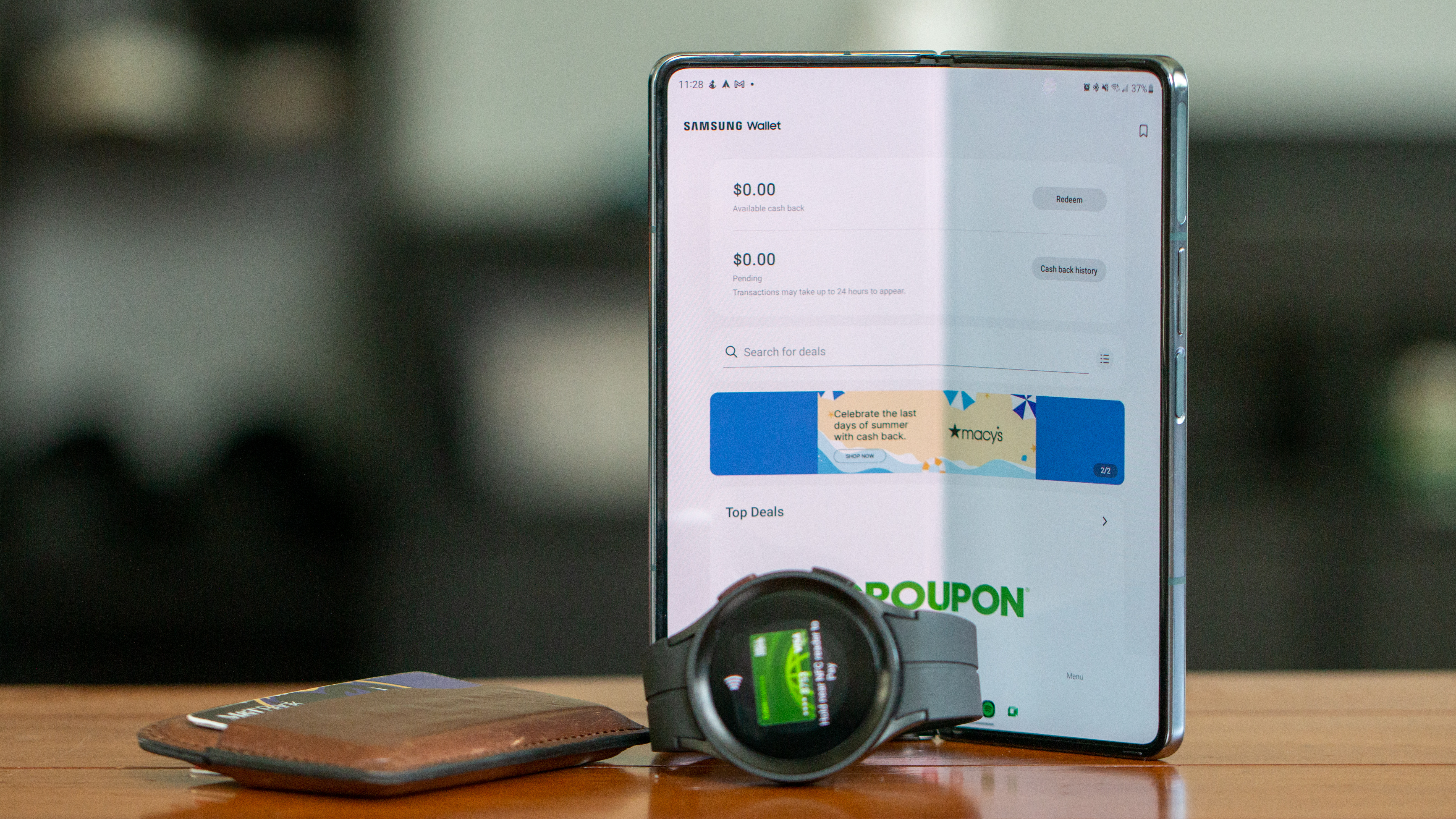 Galaxy Z Fold 4 اور Galaxy Watch 5 Pro پر Samsung Pay اور Samsung Wallet