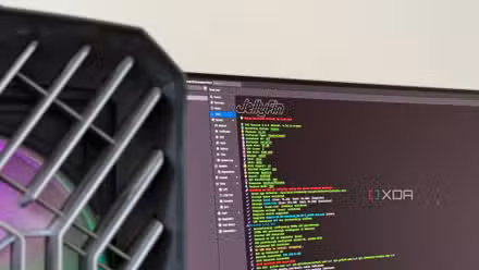 Plex کا $249.99 کا منصوبہ واپس آ گیا ہے۔ لیکن صرف اس صورت میں جب آپ پانچ سالوں میں دوبارہ ادائیگی کرنے کو تیار ہوں۔ 1 Proxmox LXC پر جیلیفن کے کمیونٹی اسکرپٹ سیٹ اپ کو ظاہر کرنے والے مانیٹر کی تصویر۔