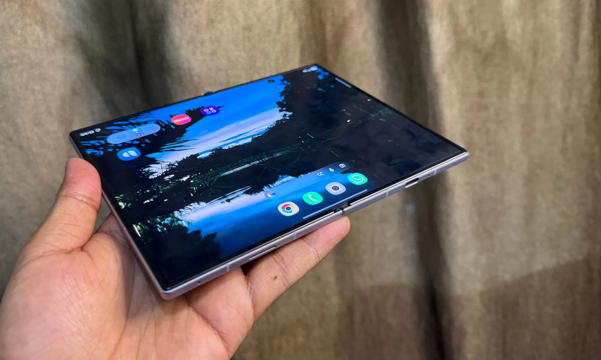 Samsung Galaxy Z Fold 8 فولڈ ایبل اسمارٹ فون
