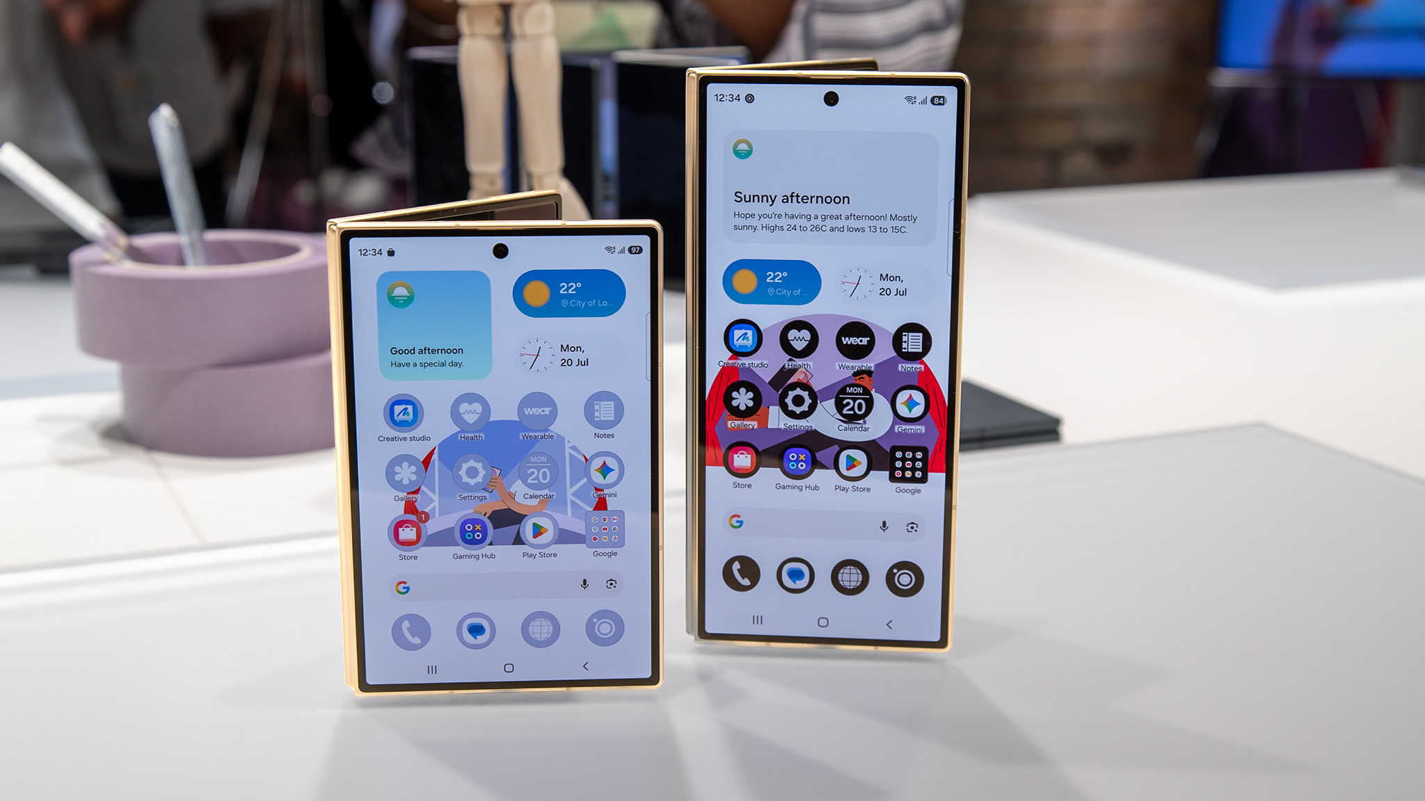 Samsung Galaxy Z Fold 8 اور Z Fold 8 Ultra کا موازنہ