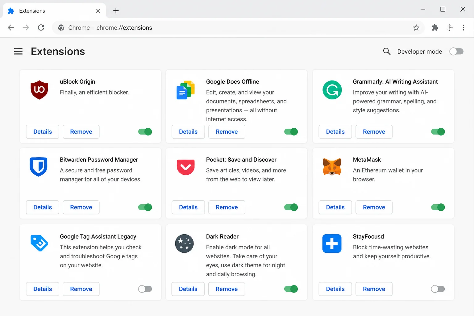 LinkedIn Chrome میں کام نہیں کر رہا ہے؟ اسے ٹھیک کرنے کا طریقہ یہاں ہے (2026) 4 کروم ایکسٹینشن مینجمنٹ پیج لسٹنگ انسٹال کردہ ایکسٹینشنز کو انفرادی طور پر فعال/غیر فعال ٹوگلز کے ساتھ